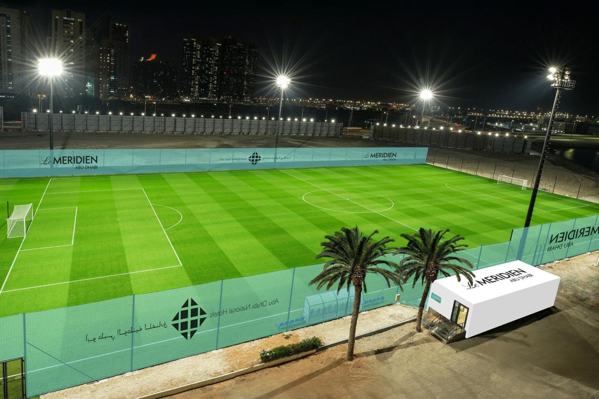 Le Meridien Abu Dhabi Esterno foto Meridian F.C. Training Facility