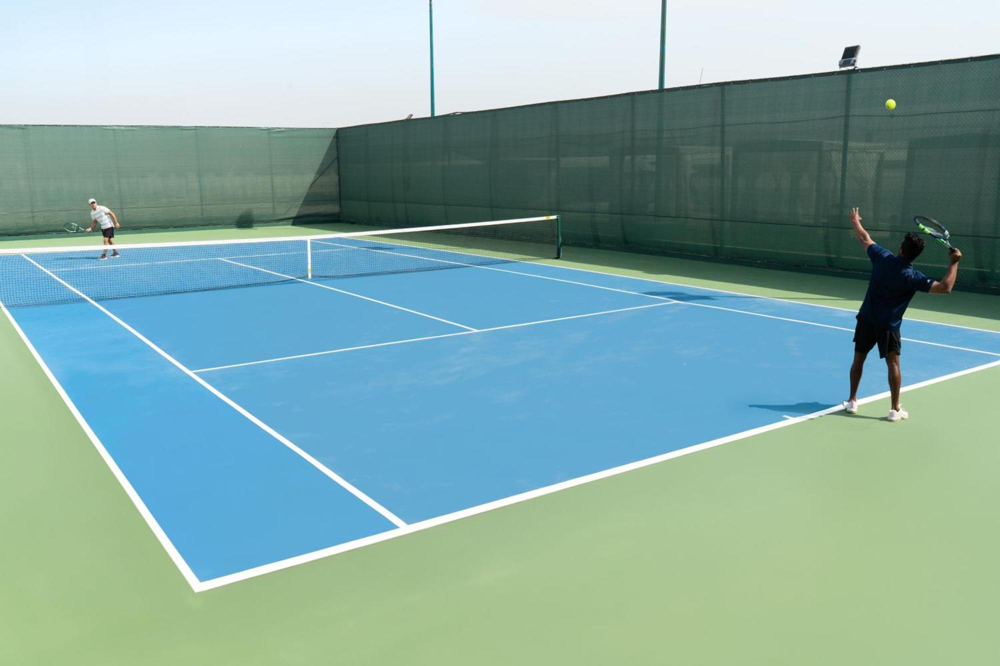 Le Meridien Abu Dhabi Esterno foto Tennis